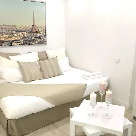 Haussman Lafayettes Apartment *