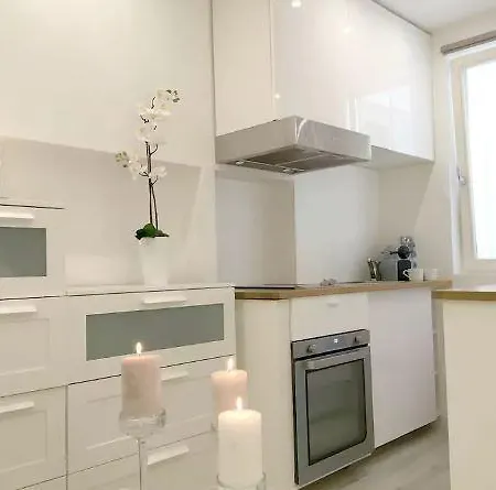 Haussman Lafayettes Apartment Paris