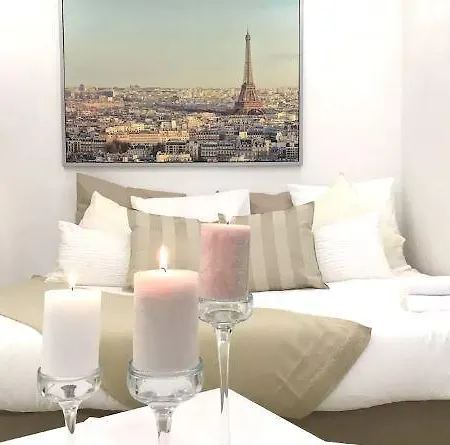 Haussman Lafayettes Apartment
